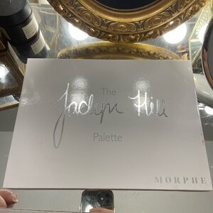 Brand new Jaclyn Hill eyeshadow palette